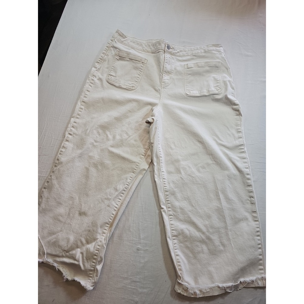 Eloquii Womens 20β Off White Wide Leg Baggy Crop Cut Off Style